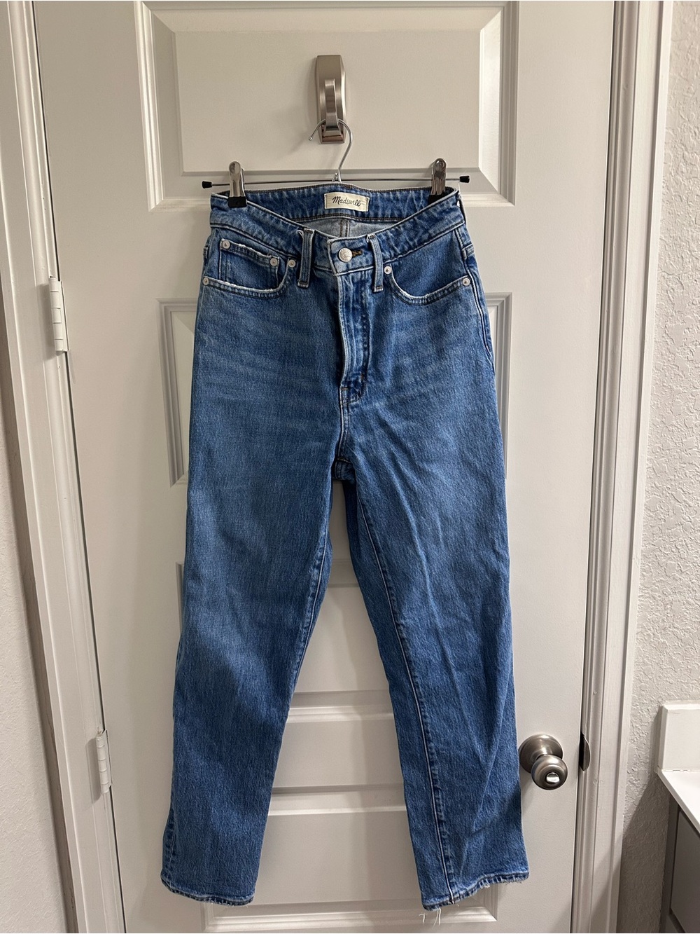 Madewell Straight-Leg Jeans in Classic Blue Wash